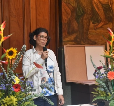 Slider 5 Voces de mujeres