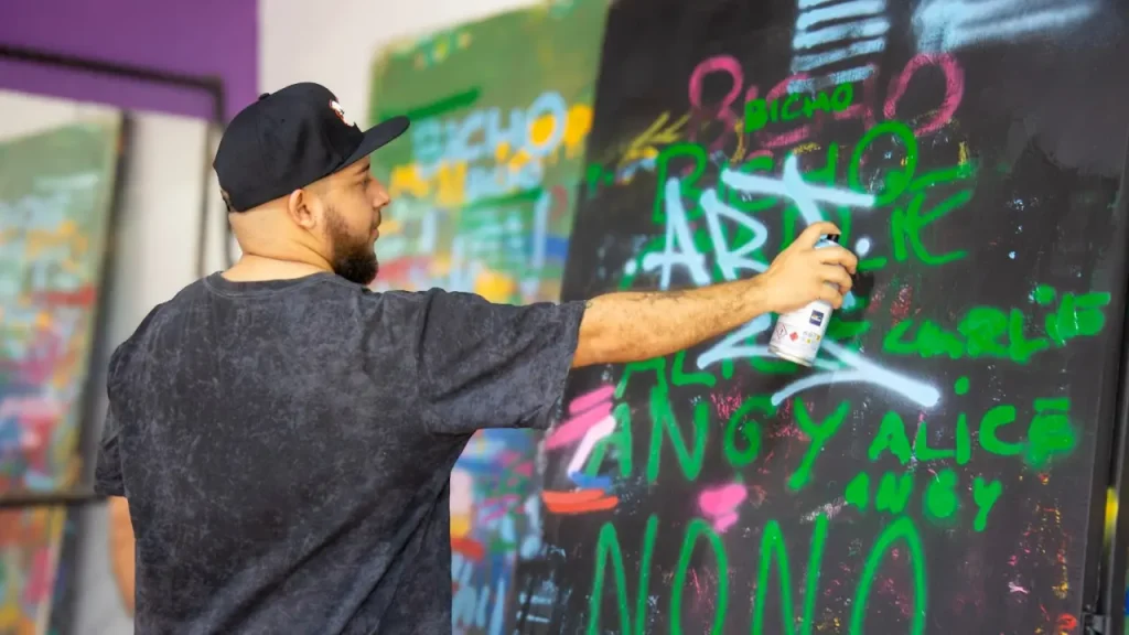 Hay 8.000 cupos para estudiar inglés, inteligencia artificial,diseño de videojuegos y otras habilidades digitales