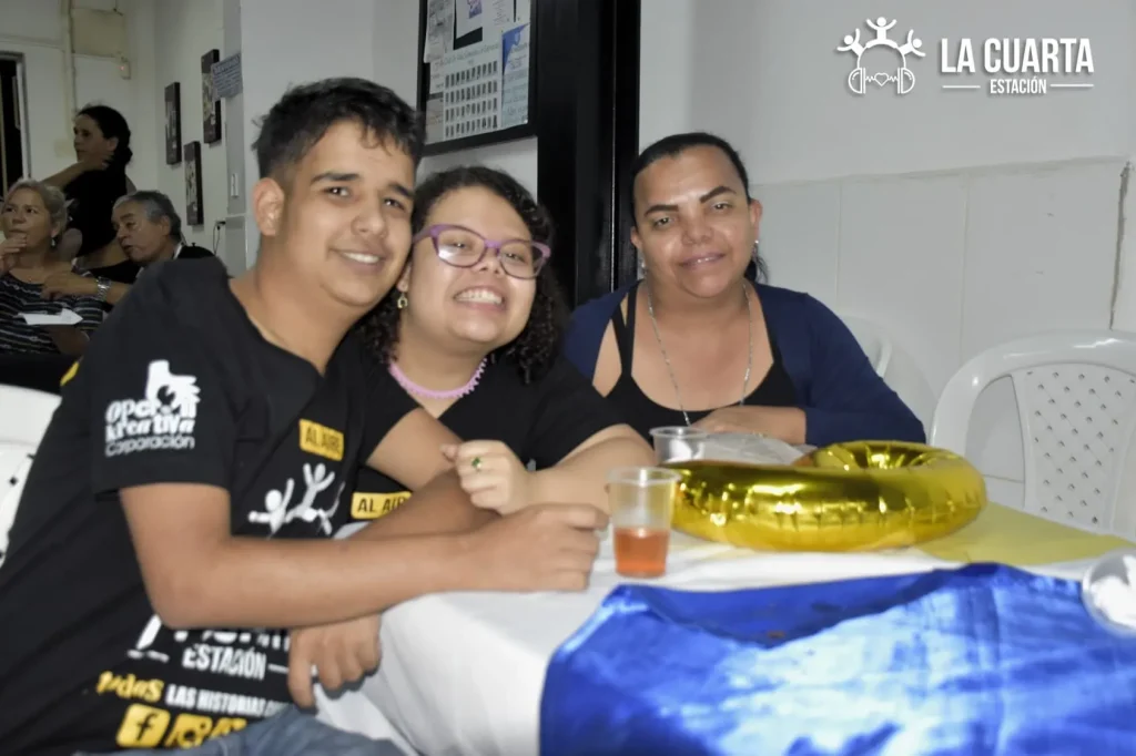 La Cuarta Estación y Su Escuela de Comunicación: 6 años de Historias que Transforman