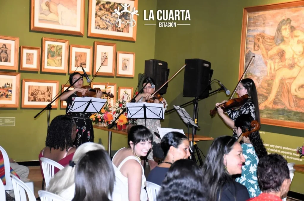 Un Nuevo Homenaje a la Fuerza Creadora, Sensible y Transformadora de las Mujeres de la Comuna 4