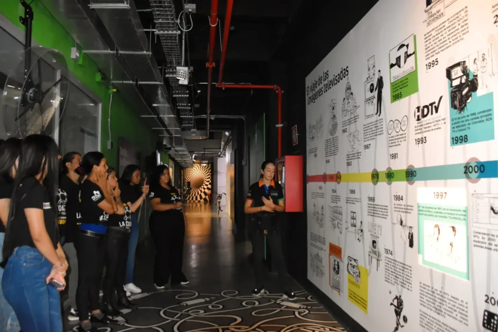 Un Viaje por la Comunicación