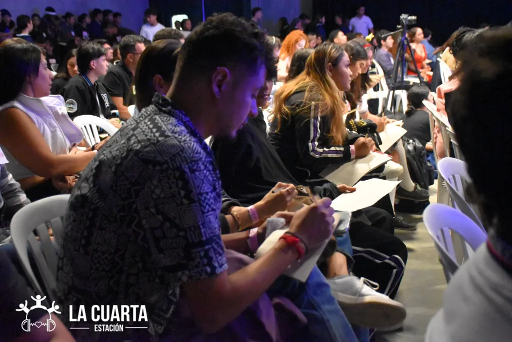 Primer Seminario de Periodismo Juvenil: Comunicar Desde la Juventud