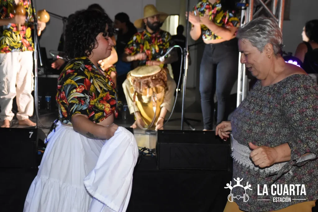 Volver a vivir el barrio: cuando el arte se convierte en reencuentro en Manrique Central N°1