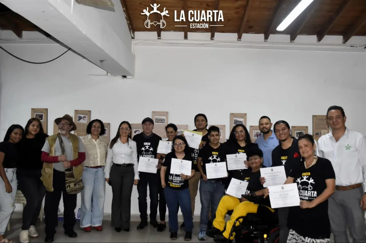 La Cuarta Estación y Su Escuela de Comunicación: 6 años de Historias que Transforman