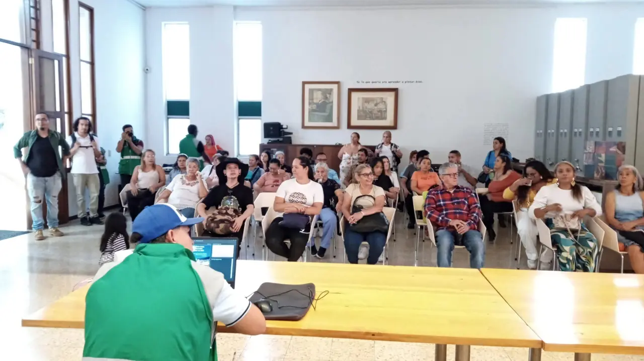 La Educación Ambiental: Cimiento de un Futuro Sostenible en la Comuna 4